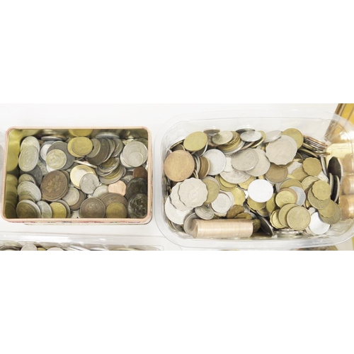 214 - Large collection of mixed coins, mostly pre-decimal and foreign, few silver coins and sealed pack of... 