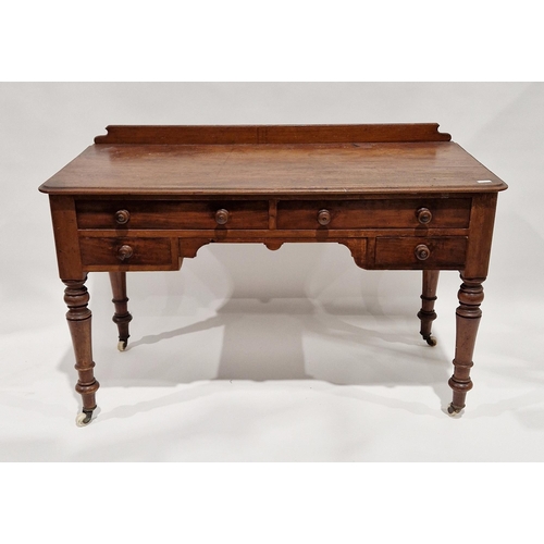 1082 - Victorian mahogany desk with an arrangement of four drawers, with turned wooden handles, raised on t... 