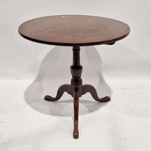 1086 - George III mahogany supper table, the circular tilt top raised on a turned column support and three ... 