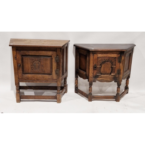 1105 - Two 20th century oak credenza-type cupboards in the 17th century manner, each of trapezoidal form wi... 