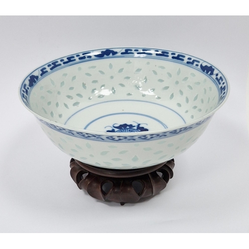 122 - Chinese porcelain bowl with slightly everted rim, rice windows to sides and four-character style mar... 