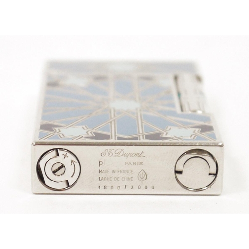 205 - S J Dupont Andalusia limited edition briquet lighter, serial number 016464, in original presentation... 