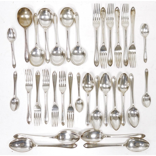 307 - Silver plated and other flatware set to include soup spoons, butter knives, etc