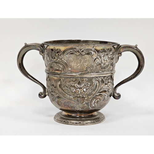 344 - Queen Anne Britannia silver twin handled porringer or cup, Humphrey Payne, London 1713 (hallmarks ru... 