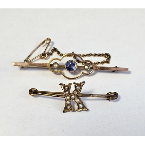 561 - Gold-coloured metal and seedpearl bar brooch, initialled 'K' and a 9ct gold pale blue stone and seed... 