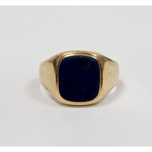 565 - 18ct gold and lapis lazuli signet ring rounded square lapis 9.7g total, approx size R