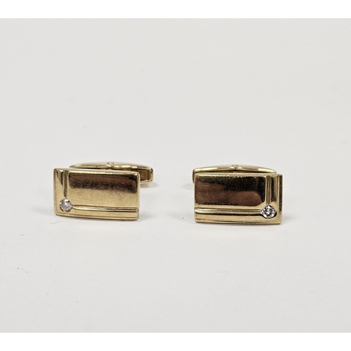 580 - Pair of 9ct gold and diamond cufflinks each with rectangular panel set with single diamond each with... 