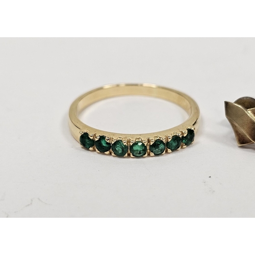 635 - Gold coloured metal and emerald ring size S 1/2, 9ct gold purple and white stone dress ring. oval pu... 