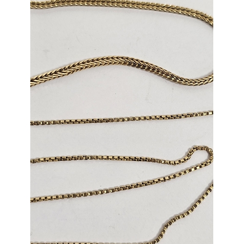 678 - 18ct gold fine belcher pattern chain link necklace 60cm long and an 18ct gold bracelet, herringbone ... 