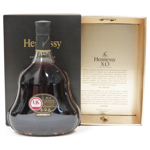 737 - Hennessey XO Extra Old cognac, 70cl 40% vol, in original box