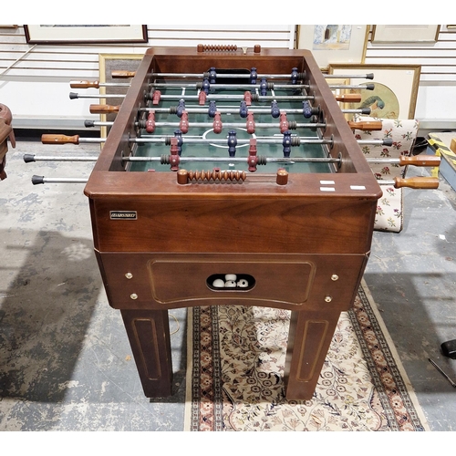 1252 - Harvard Football Games table, mahogany-effect with four balls, 128cm wide x 142cm long x 87cm high