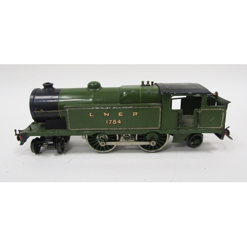 646 - Hornby 4-4-2 electric loco, LNER no.1784 green livery