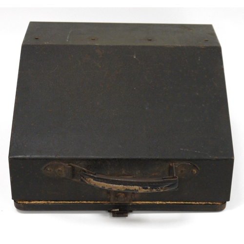 102 - Early 20th century Bar-let model 2 typewriter made by Bar Lock (1925) Company, in carry case