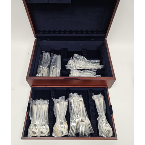 305A - Silver flatware service, Sheffield 1997, Carr's of Sheffield Ltd, retailed by Mulberry Hall of York,... 