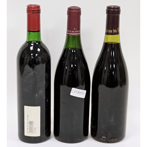 589 - Three bottle of red wine to include one of Chateauneuf-du-Pape Vieux Telegraphe, H Brunier et fils 1... 