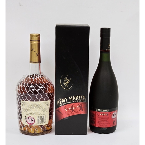 634 - Hennessey Very Special Cognac, 1l, 40% vol, and a bottle of Remy Martin VSOP fine champagne cognac, ... 