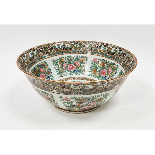 87 - Late 19th/early 20th century Chinese famille rose porcelain bowl raised on a carved wooden stand, th... 