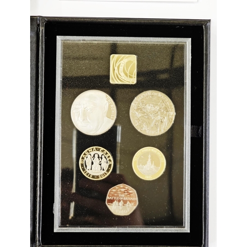 160 - Royal Mint Proof Set, 2015 The Commemorative Edition, consisting of 5 coins, £5 coins of Churchill &... 