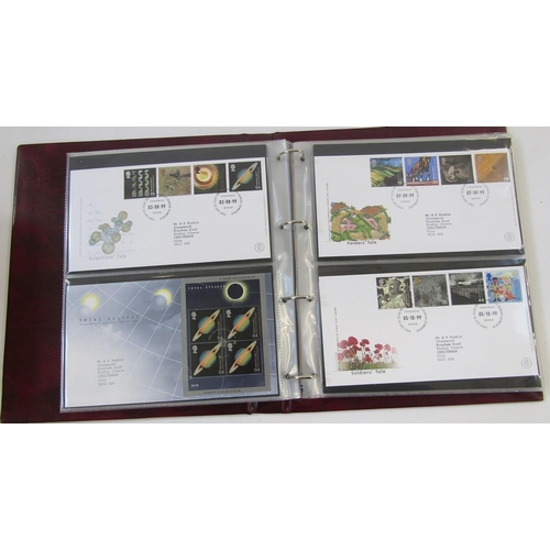 357 - GB and World stamps: With face value of £650+, boxed GB collection of 2 Royal Mail albums of mint is... 