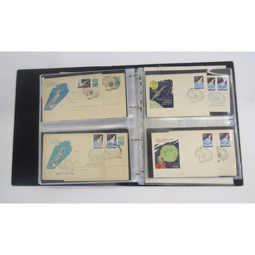 388 - Russia/Soviet CCCP Stamps: Large box of 5 albums with space-related definitives and commemoratives b... 