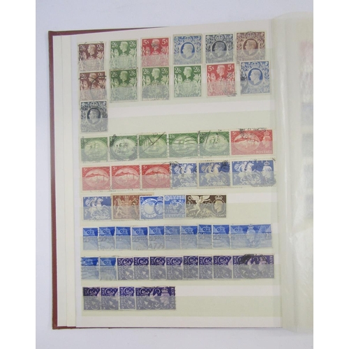 405 - GB Stamps: Decimal face value of c£300 in boxed collection in 2 quality sleeved SG purposed albums, ... 