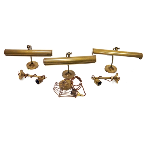 142 - LOT WITHDRAWN
Three brass wall mounted gallery picture lights by Mullan Lighting, each 36cm long tog... 