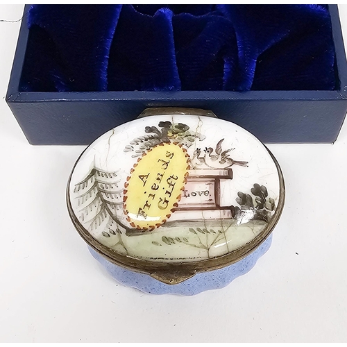 179 - Late 18th/early 19th century Bilston enamel patchbox, the lid decorated with a scene of birds on a p... 