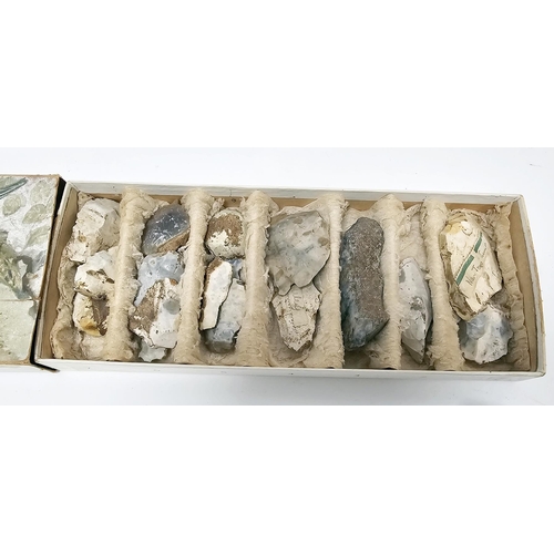 227 - Collection of neolithic flints and stoneware items including a quantity of Neolithic flint and stone... 