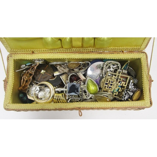 298a - Wicker basket containing a large collection of mainly contemporary costume jewellery pendants