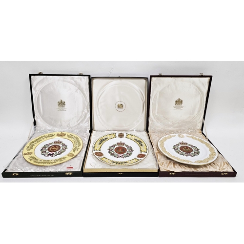 44 - 12 Spode 'Mulberry Hall' Regimental limited edition collectors plates, including: the Gloucester Reg... 