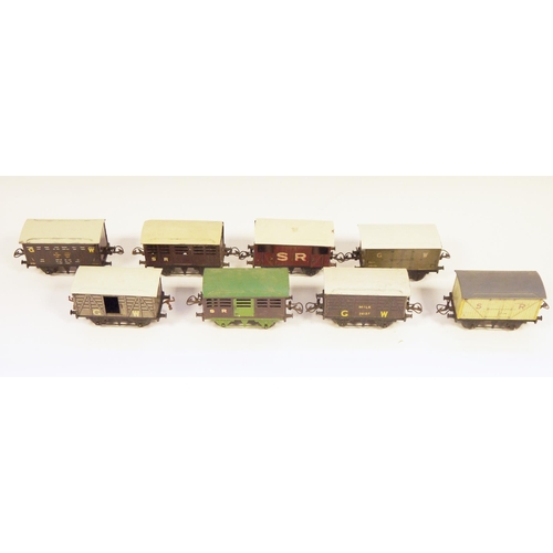 602 - Collection of eleven tinplate 0 gauge items of rolling stock including Hornby flat truck with S R ve... 