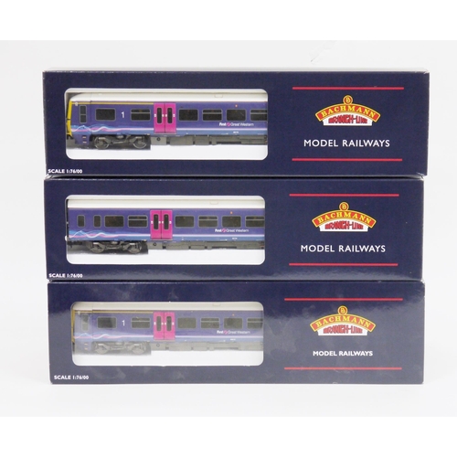 613 - Bachmann Branch-line OO gauge model railways ' First Great Western ' 2006 livery 166 turbo 3 car DMU... 