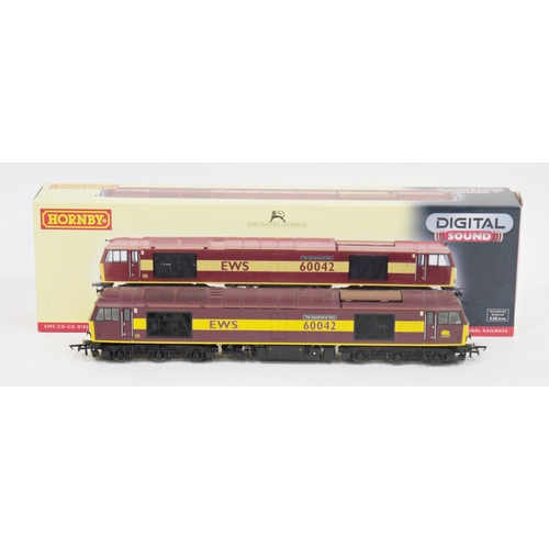 647 - Hornby model railways OO gauge locomotive R2899XS EWS Co-Co diesel electric Class 60 ' 60042 ' the H... 