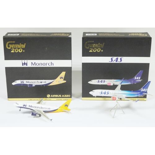 713 - Two Gemini Jets - Gemini 200 1:200 scale die-cast aircraft model SAS Boeing 737-800, item no. G2SAS6... 