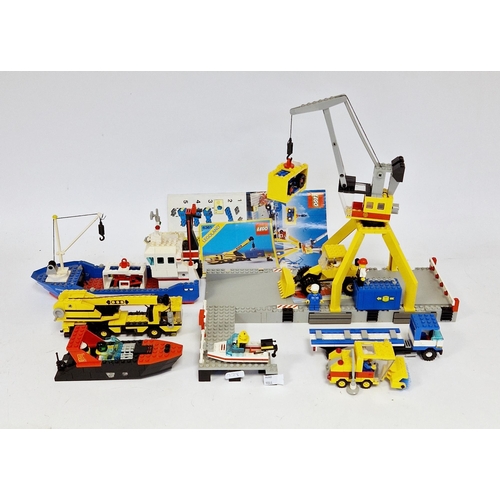 728 - Lego 1991 unboxed Lego set Intercoastal Seaport no.6541 together with 1991 Street Sweeper no.6645, 1... 