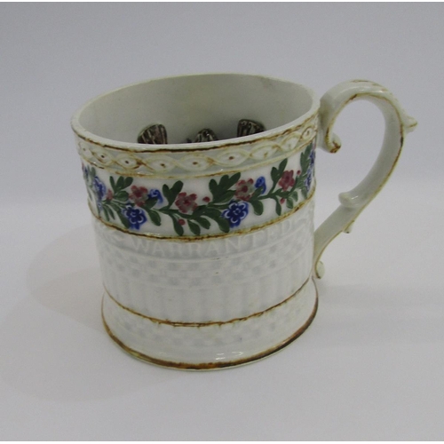 50 - Pearlware 'Winchester Measure' frog mug, circa 1820, applied to the interior with two brown frogs, f... 