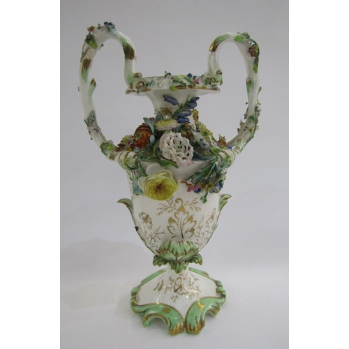 56 - Pair of English porcelain Coalbrookdale two-handled rocaille flower-encrusted vases, circa 1835, gre... 