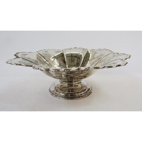 276 - Silver pedestal bowl, Sheffield 1932, William Lister & Sons, of petal form with scalloped edge on a ... 