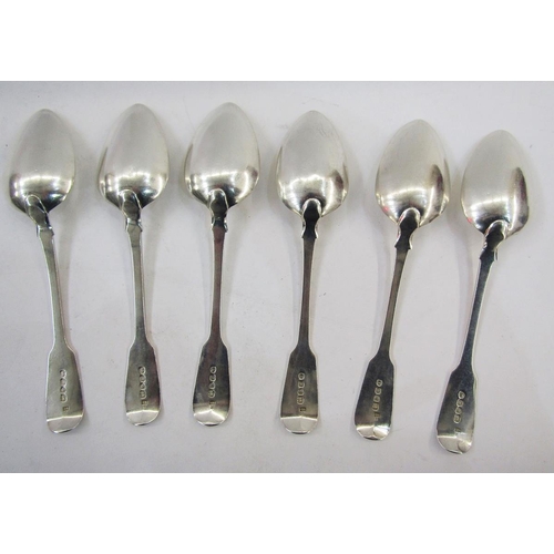 290 - A set of six George lV fiddle pattern dessert spoons London 1827, 6ozt approx