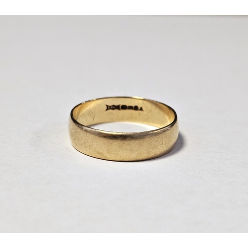 206 - 9ct gold wedding band, plain, size Q, 2.3 grams