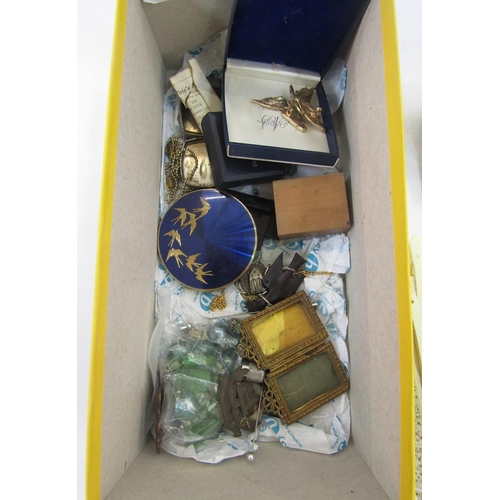 216 - Quantity of assorted costume jewellery, including brooches, necklaces, two cap badges for the Glouce... 