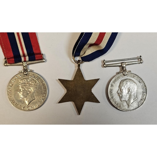 276 - World War I 1914-1918 medal awarded to Pte A.E Cooksey, Glouc R 11571 together with World War II def... 