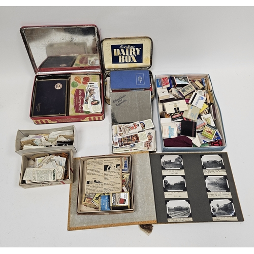 154 - Mixed lot of ephemera and sporting items including cigarette and tea cards, photograph album partly ... 
