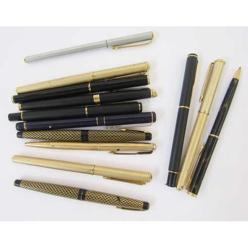 105 - Collection of fountain and ballpoint pens including examples by Waterman, Pentique Italy, Parker bal... 
