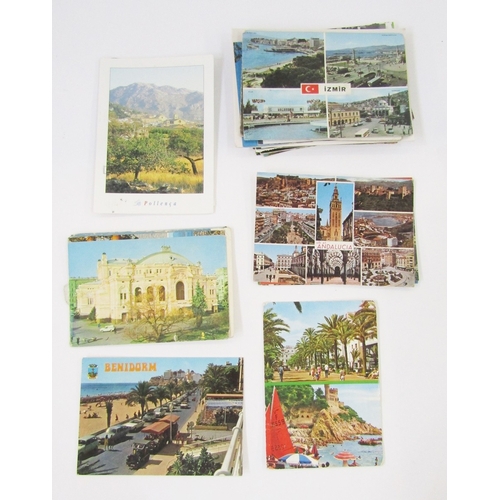 81 - Quantity of UK and rest of the world postcards including topographical interest, scenes such as roug... 