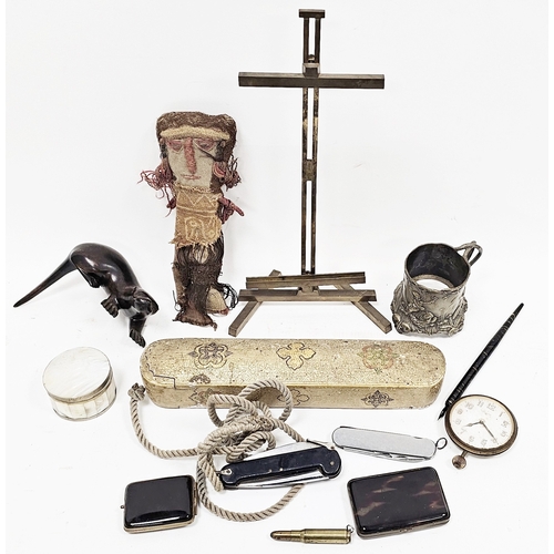 219 - Mixed lot of collectables including a Stuart Rogers of Appledore limewood carved model of an otter, ... 