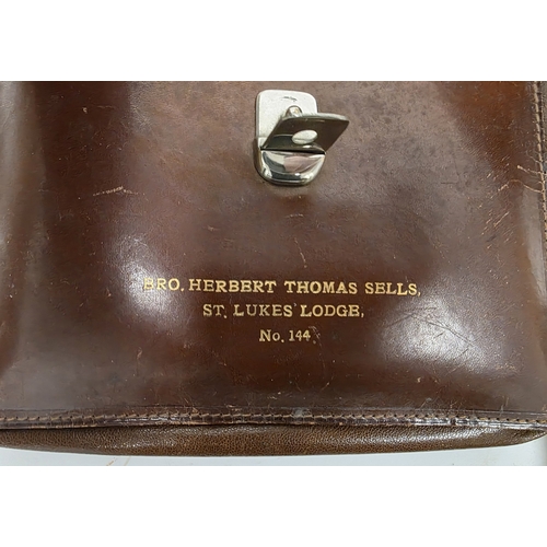 221 - Mixed lot of collectable items including a brass and metal miner's safety lamp, antique lock and key... 