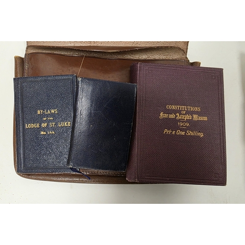 221 - Mixed lot of collectable items including a brass and metal miner's safety lamp, antique lock and key... 