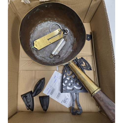 237 - Mixed lot of collectables including set of early 20th century postal scales and weights, two hand be... 