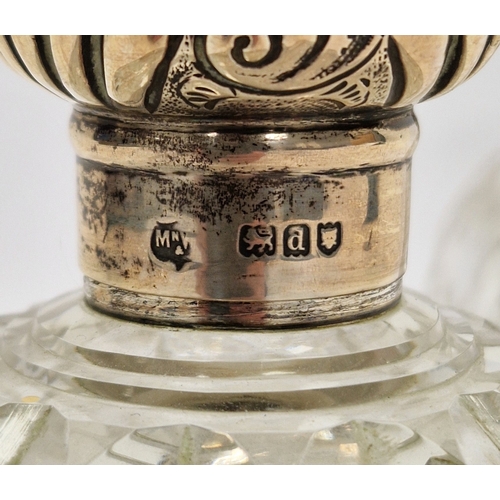 299 - Pair of late Victorian silver-mounted dressing table jars by Mappin & Webb, London 1899, the spheric... 